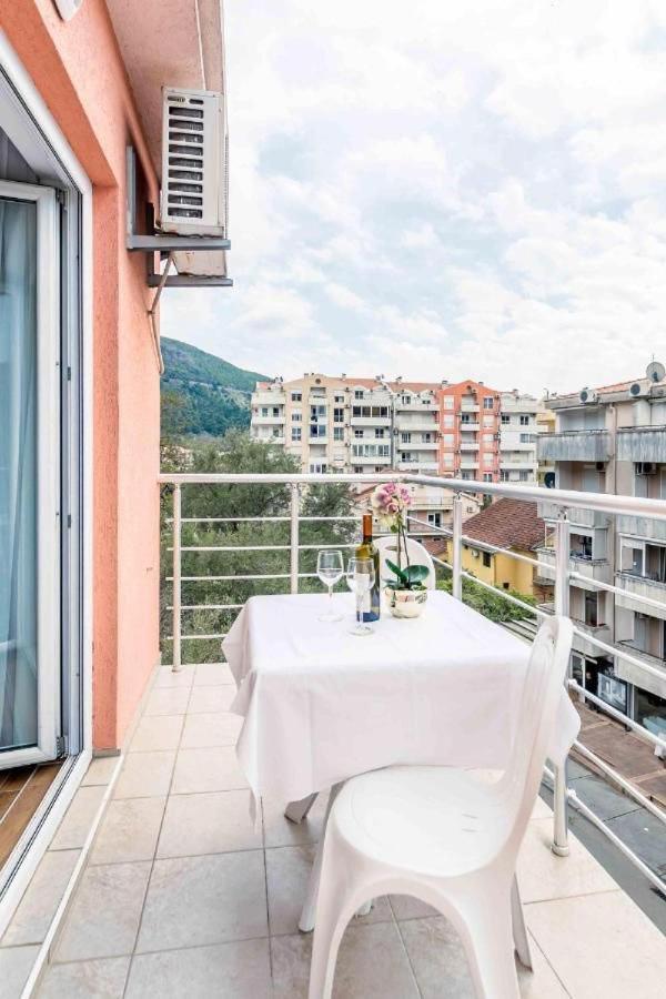 Apartmani Franeta Budva Eksteriør billede