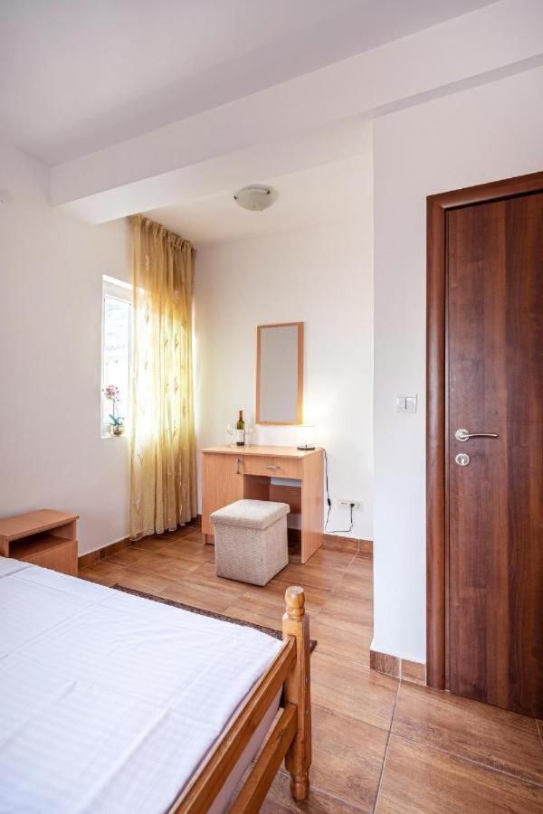 Apartmani Franeta Budva Eksteriør billede