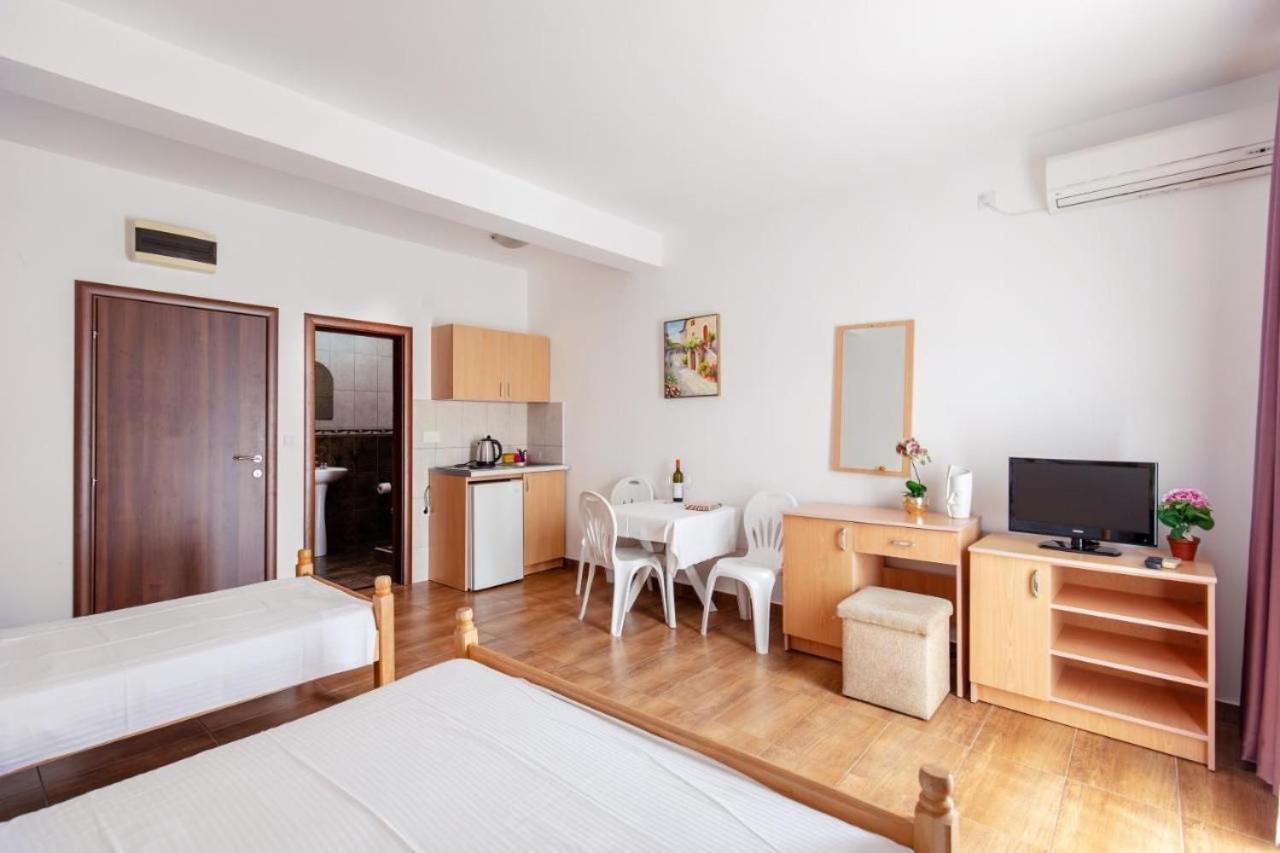 Apartmani Franeta Budva Eksteriør billede