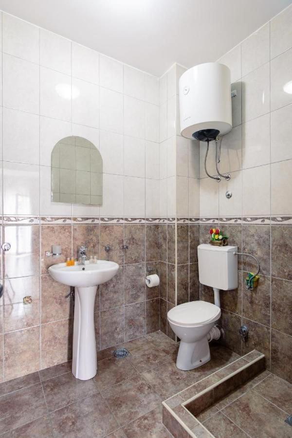 Apartmani Franeta Budva Eksteriør billede