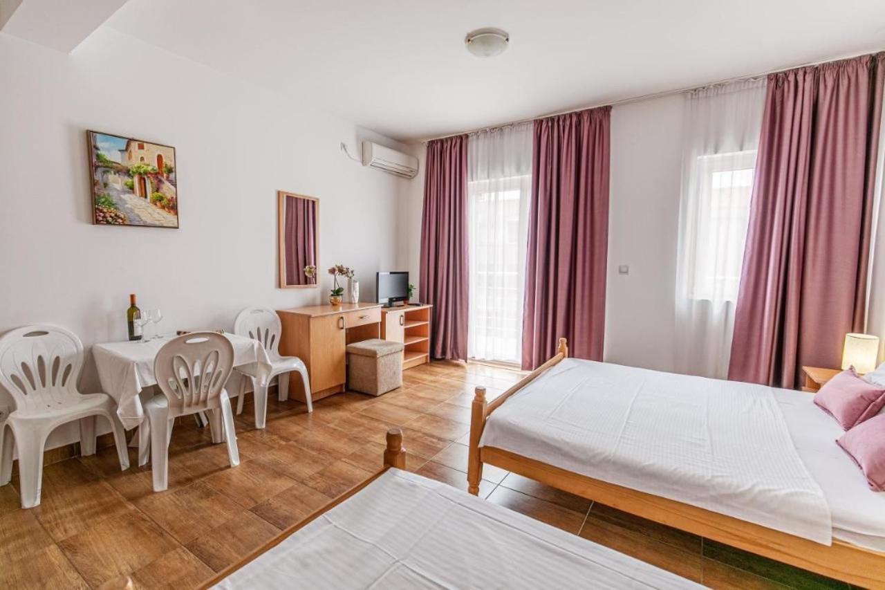 Apartmani Franeta Budva Eksteriør billede